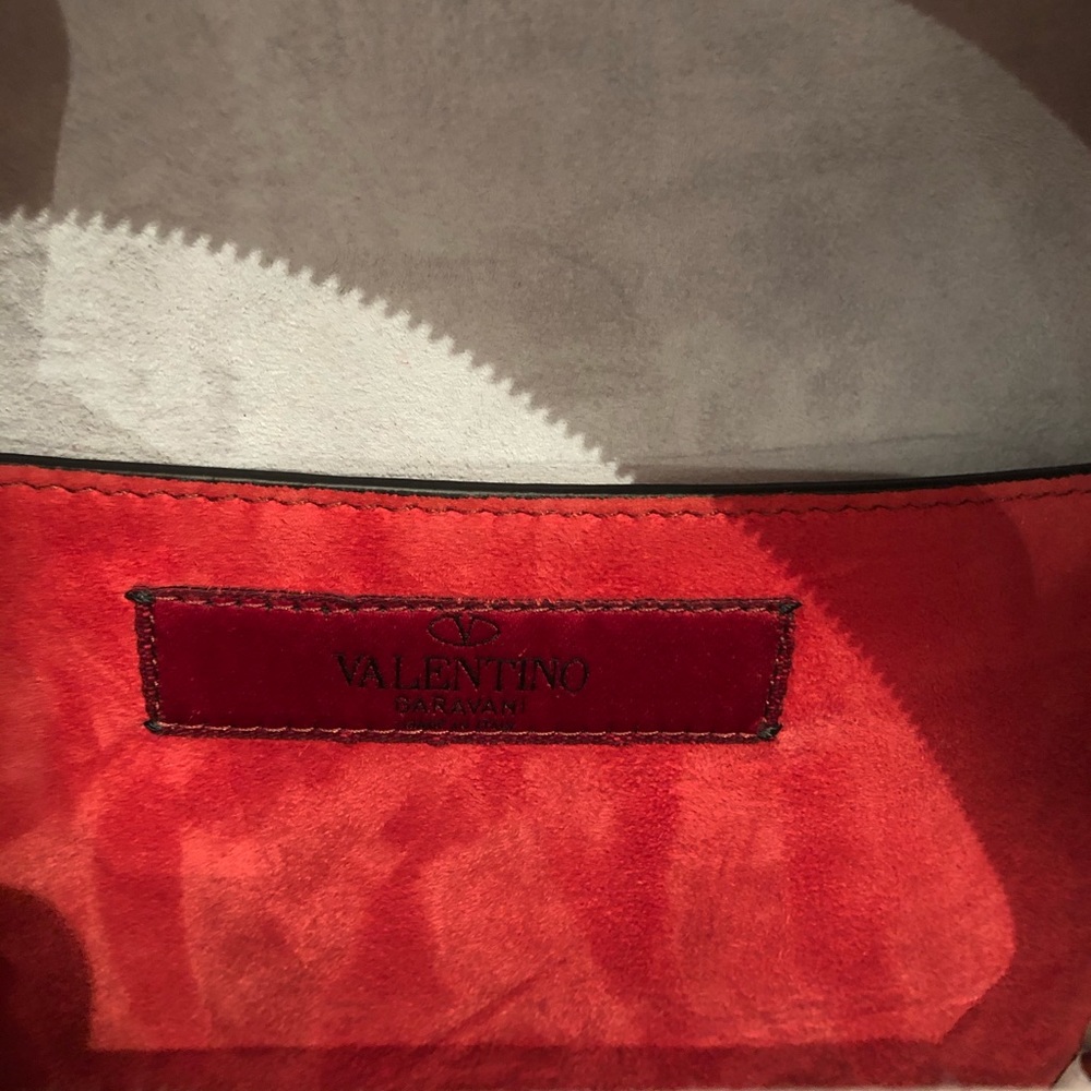 Valentino Rockstud Medium Backpack 100% Authentic - Picture 4 of 8